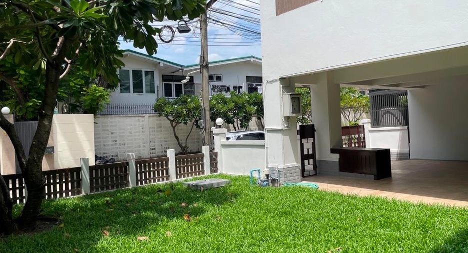出租 和 出售 5 卧室 独立屋 在 Chatuchak, 曼谷