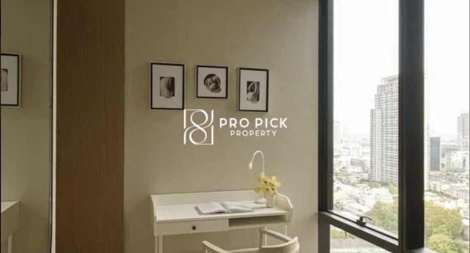 For rent 2 bedrooms condo in Bang Rak, Bangkok