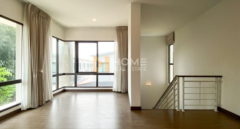 Casa en venta de 4 habitaciones en Bang Kruai, Nonthaburi