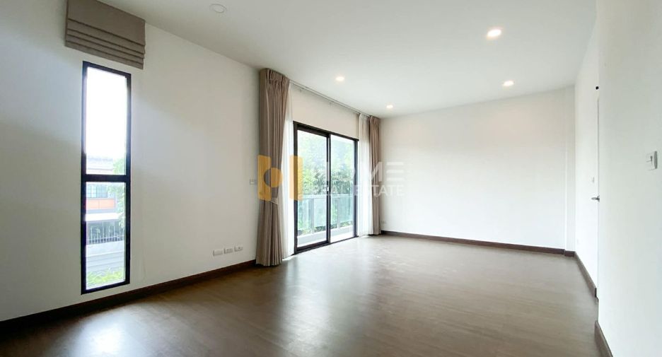 Casa en venta de 4 habitaciones en Bang Kruai, Nonthaburi