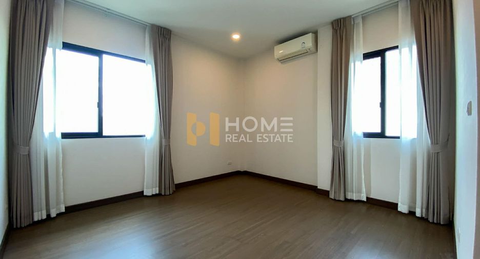 Casa en venta de 4 habitaciones en Bang Kruai, Nonthaburi