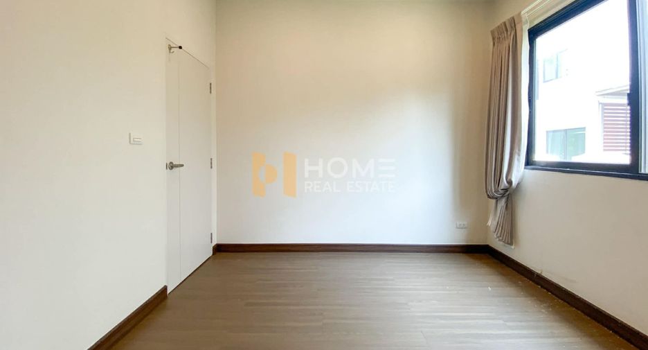 Casa en venta de 4 habitaciones en Bang Kruai, Nonthaburi