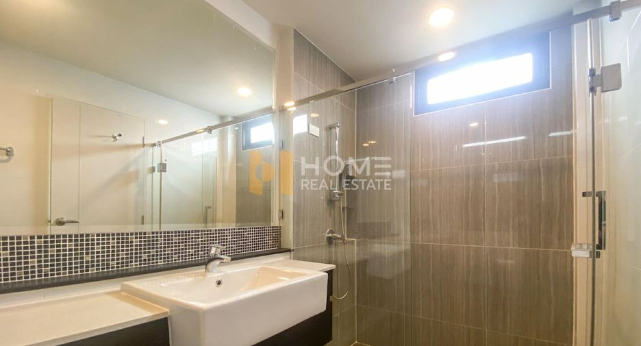 Casa en venta de 4 habitaciones en Bang Kruai, Nonthaburi
