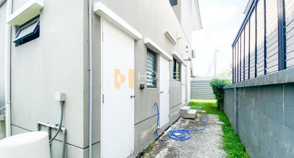 Casa en venta de 4 habitaciones en Bang Kruai, Nonthaburi
