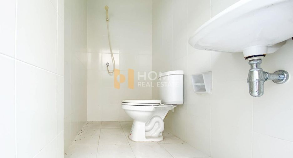 Casa en venta de 4 habitaciones en Bang Kruai, Nonthaburi