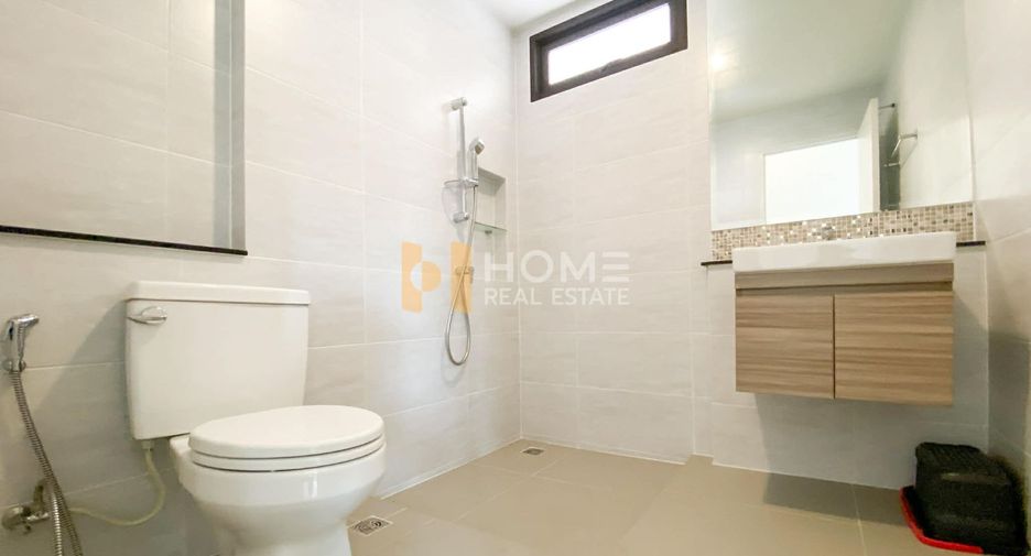 Casa en venta de 4 habitaciones en Bang Kruai, Nonthaburi