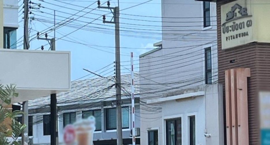 Продажа 3 спальни таунхаус в Pluak Daeng, Районг