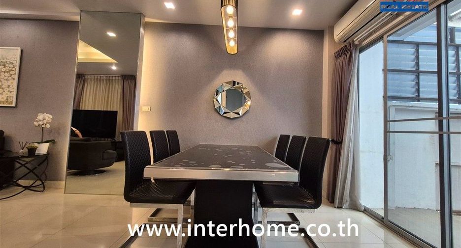 For sale 3 ベッドルーム townhouse in Nong Khaem, Bangkok