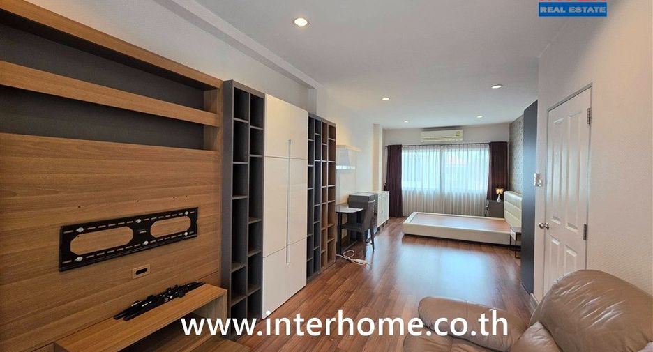 For sale 3 ベッドルーム townhouse in Nong Khaem, Bangkok