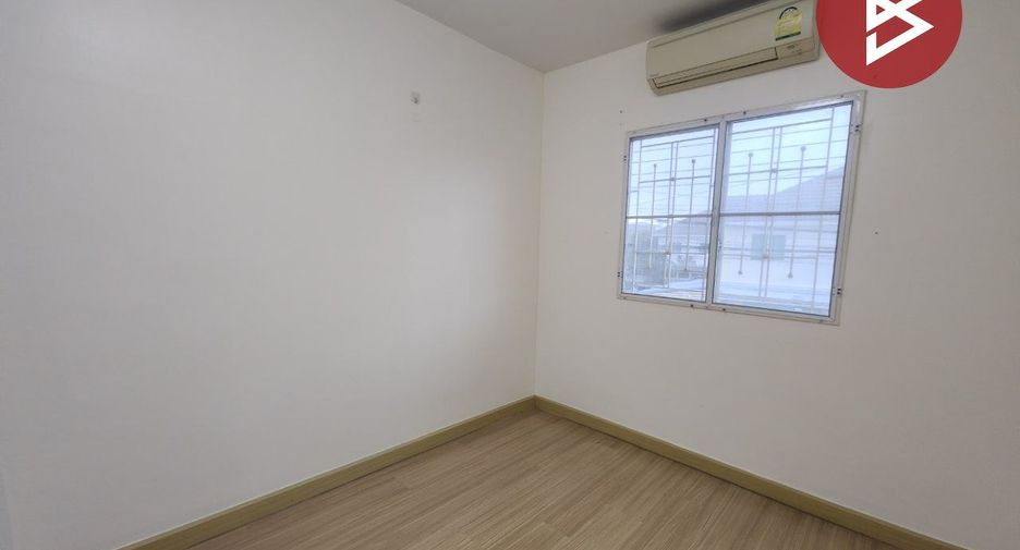 Casa adosada en venta de 3 habitaciones en Bang Phli, Samut Prakan