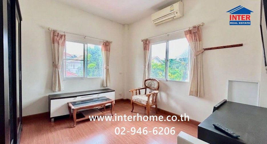 For sale 3 bedrooms house in Khlong Sam Wa, Bangkok
