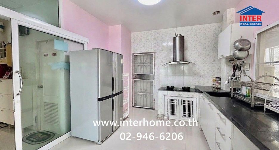 For sale 3 bedrooms house in Khlong Sam Wa, Bangkok