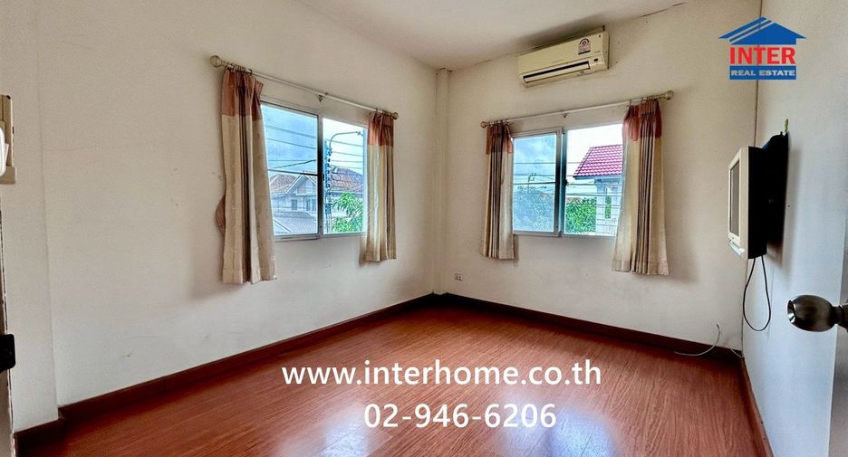 For sale 3 bedrooms house in Khlong Sam Wa, Bangkok