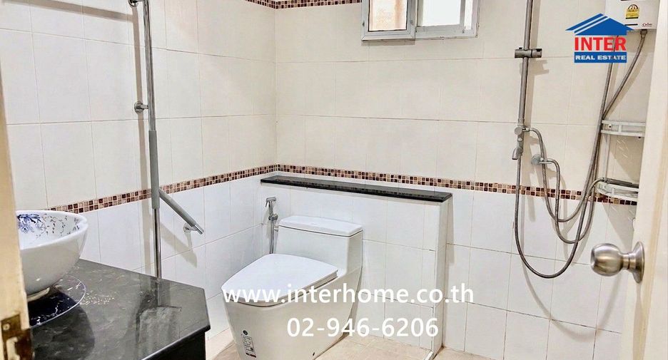 For sale 3 bedrooms house in Khlong Sam Wa, Bangkok