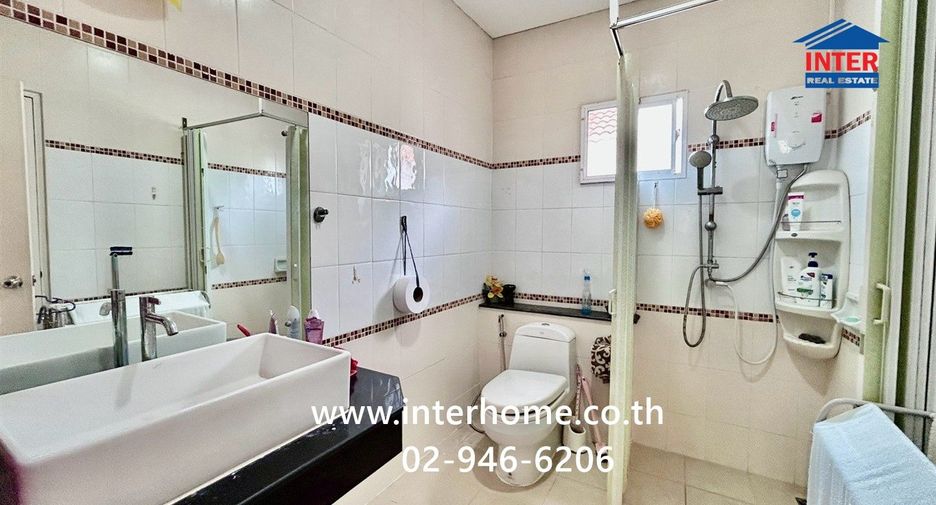 For sale 3 bedrooms house in Khlong Sam Wa, Bangkok