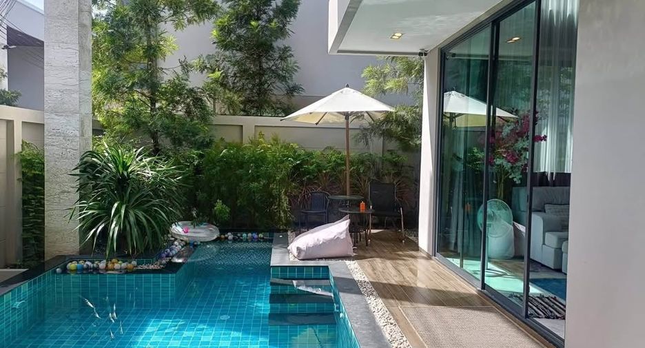 For rent and for sale 4 bedrooms villa in Huay Yai, Pattaya