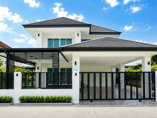 Casa en alquiler de 3 habitaciones en Si Racha, Chonburi