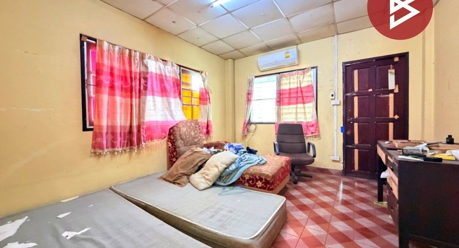 For sale 4 bedrooms house in Phra Pradaeng, Samut Prakan