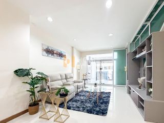 For sale 3 bedrooms house in Yan Nawa, Bangkok