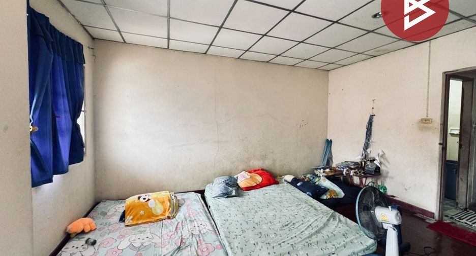Casa adosada en venta de 2 habitaciones en Bang Sao Thong, Samut Prakan