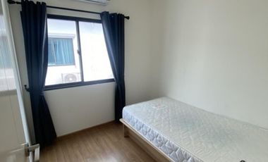 Casa adosada en alquiler de 3 habitaciones en Prawet, Bangkok