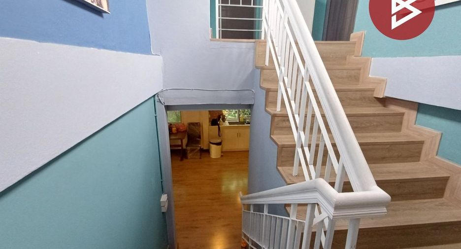 For sale 3 bedrooms house in Nakhon Chai Si, Nakhon Pathom