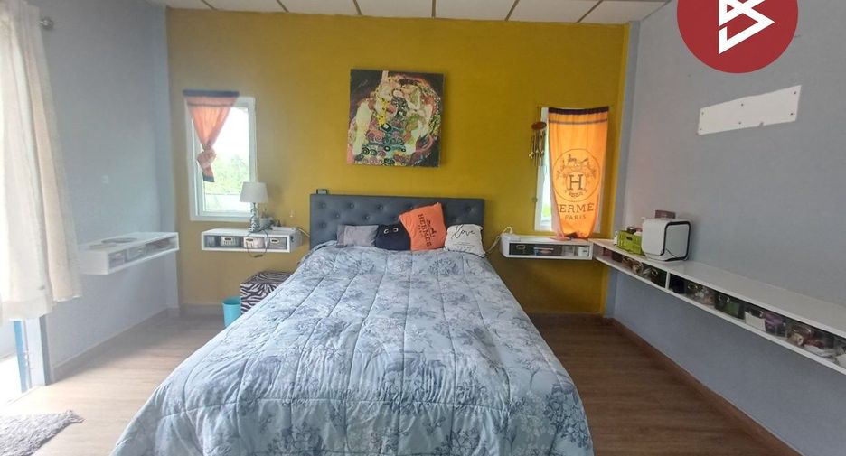 For sale 3 bedrooms house in Nakhon Chai Si, Nakhon Pathom