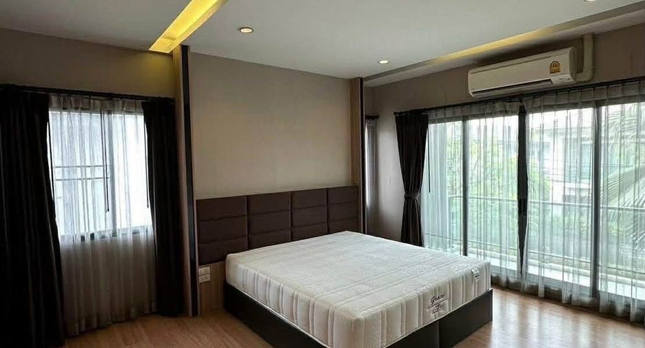 For rent 4 bedrooms house in Suan Luang, Bangkok
