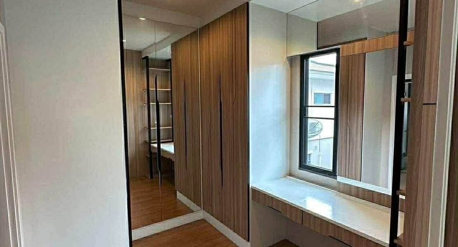 For rent 4 bedrooms house in Suan Luang, Bangkok