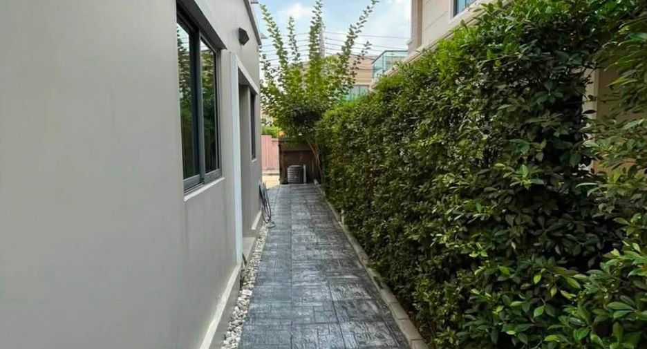 For rent 4 bedrooms house in Suan Luang, Bangkok