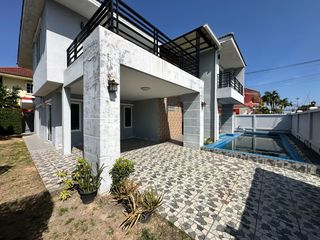 For sale 6 bedrooms villa in Bang Lamung, Chonburi