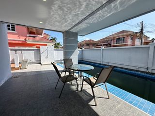 For sale 6 bedrooms villa in Bang Lamung, Chonburi