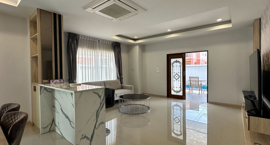 For sale 6 bedrooms villa in Jomtien, Pattaya