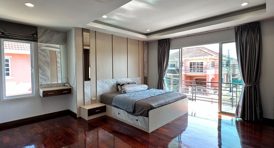 For sale 6 bedrooms villa in Jomtien, Pattaya