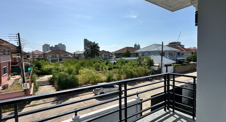 For sale 6 bedrooms villa in Jomtien, Pattaya