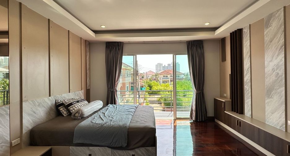 For sale 6 bedrooms villa in Jomtien, Pattaya