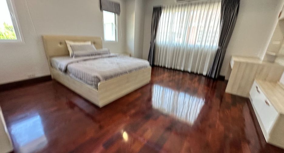 For sale 6 bedrooms villa in Jomtien, Pattaya