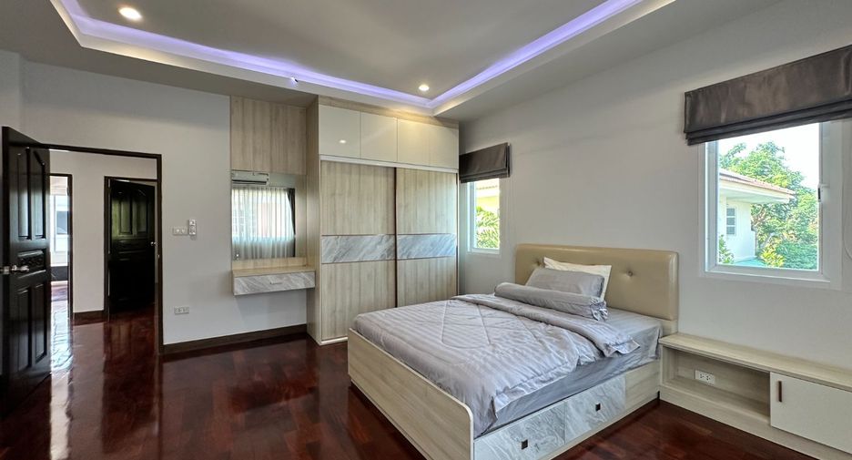 For sale 6 bedrooms villa in Jomtien, Pattaya