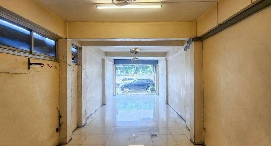 出租 商业空间 在 Khlong Toei, 曼谷
