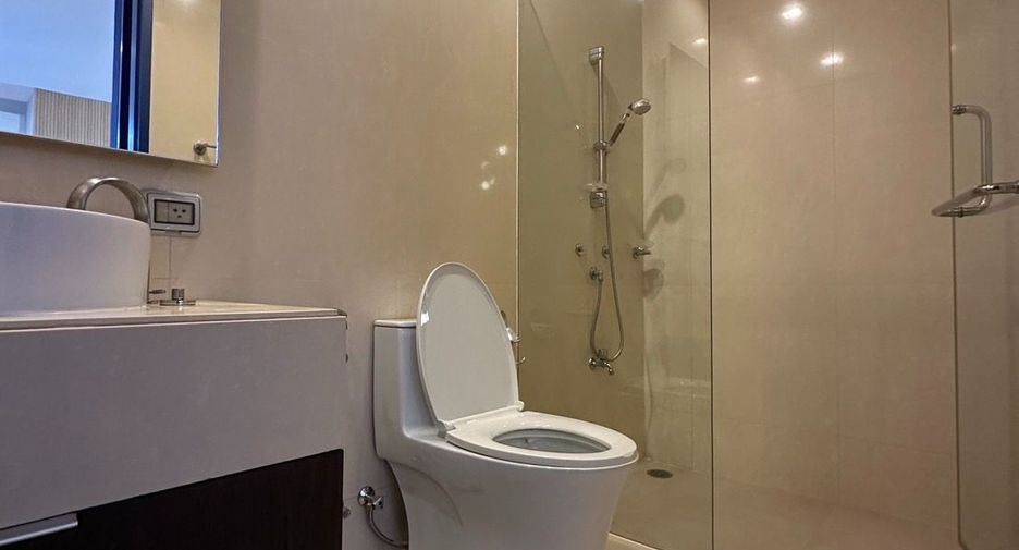 Wohnung zur Miete mit 2 Zimmer in Khlong Toei, Bangkok