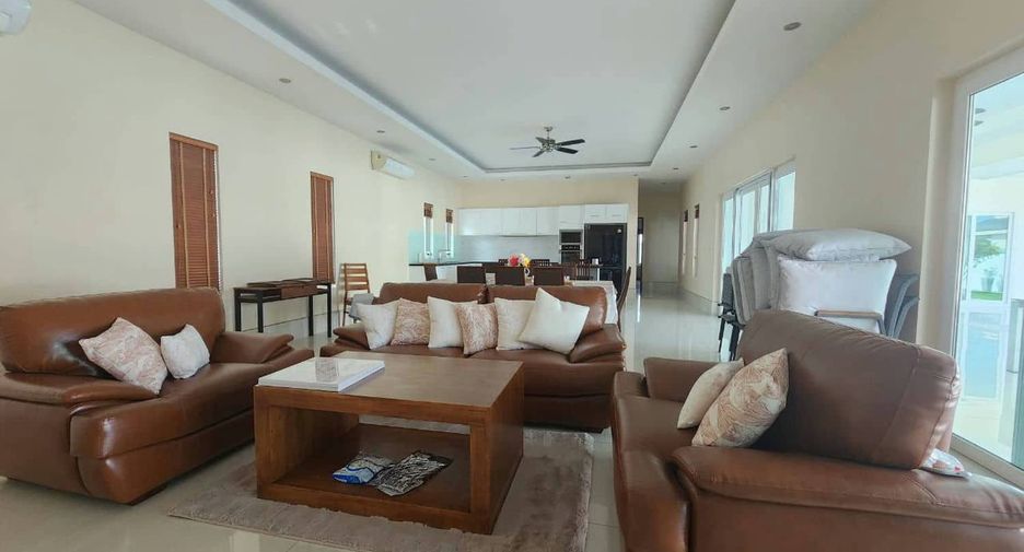 Villa zum Kauf mit 4 Zimmer in Cha Am, Phetchaburi