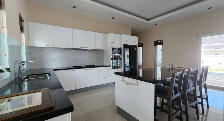 Villa zum Kauf mit 4 Zimmer in Cha Am, Phetchaburi