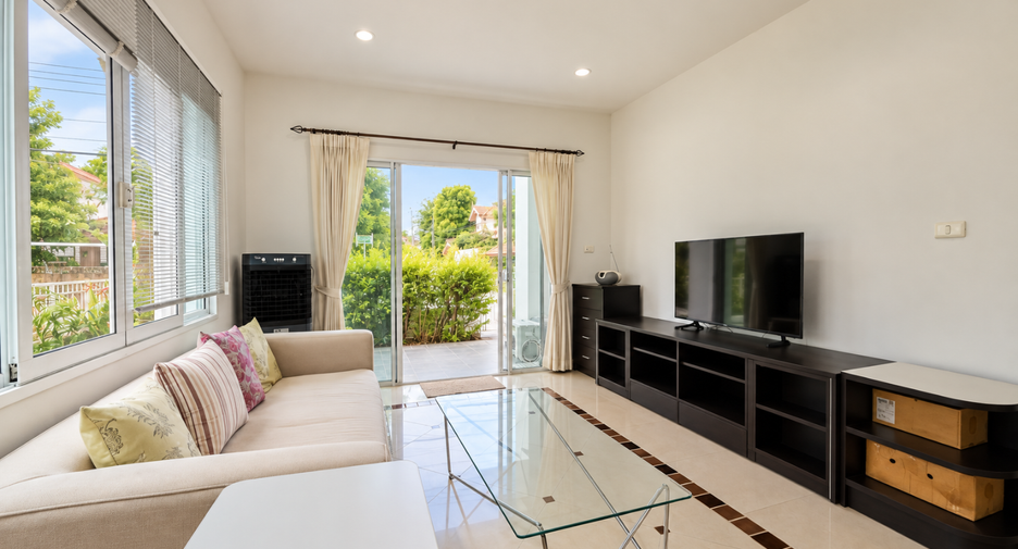 Casa en venta de 3 habitaciones en Bueng Kum, Bangkok