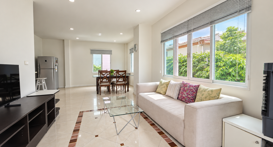 Casa en venta de 3 habitaciones en Bueng Kum, Bangkok