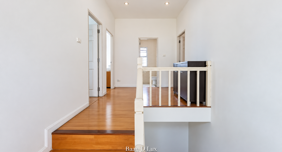 Casa en venta de 3 habitaciones en Bueng Kum, Bangkok