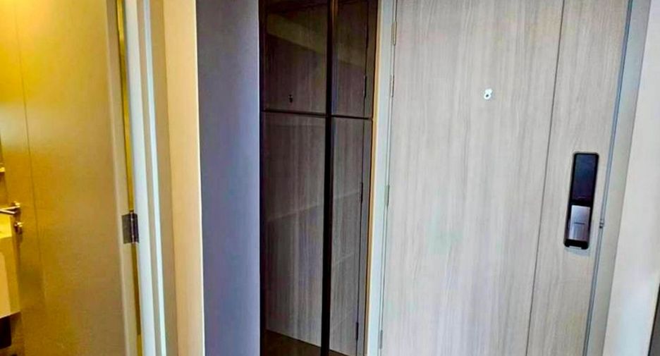 For rent 1 bed condo in Bang Rak, Bangkok