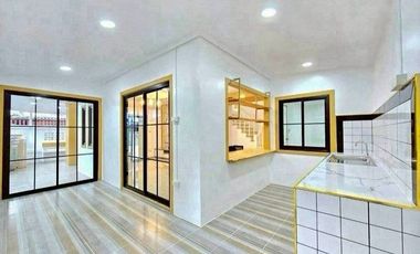 ขาย 4 ห้องนอน ทาวน์เฮ้าส์ ใน ไทรน้อย, นนทบุรี