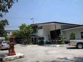 Almacén en alquiler de 1 habitaciones en Wang Thonglang, Bangkok