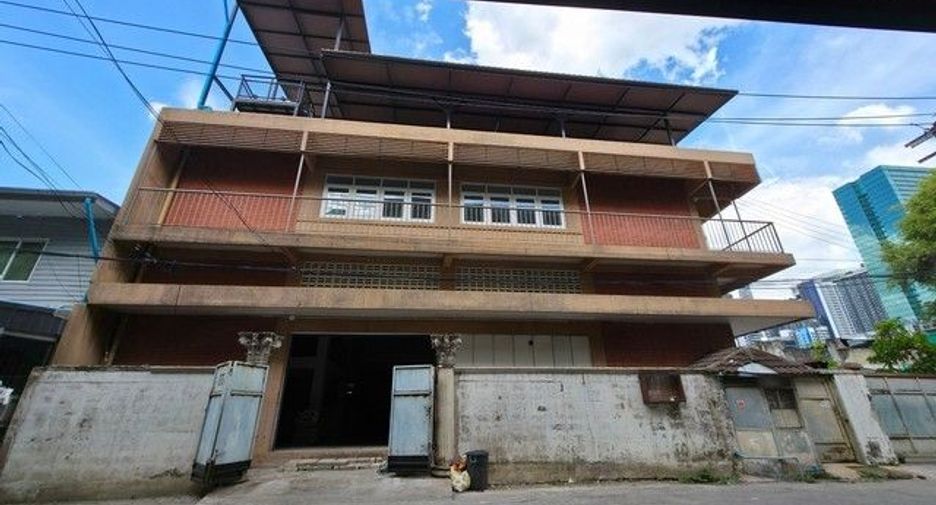 Almacén en alquiler de 1 habitaciones en Din Daeng, Bangkok