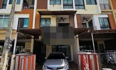 For rent 3 bedrooms house in Lak Si, Bangkok